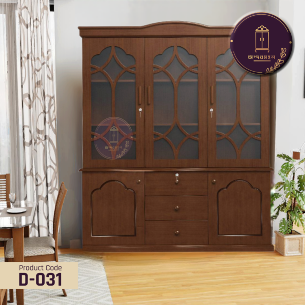 Showcase/Cabinet- Komoshika